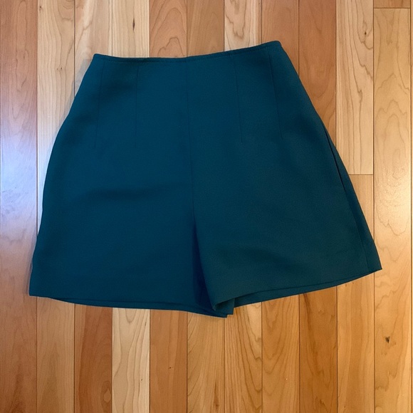 Club Monaco shorts - Picture 1 of 2